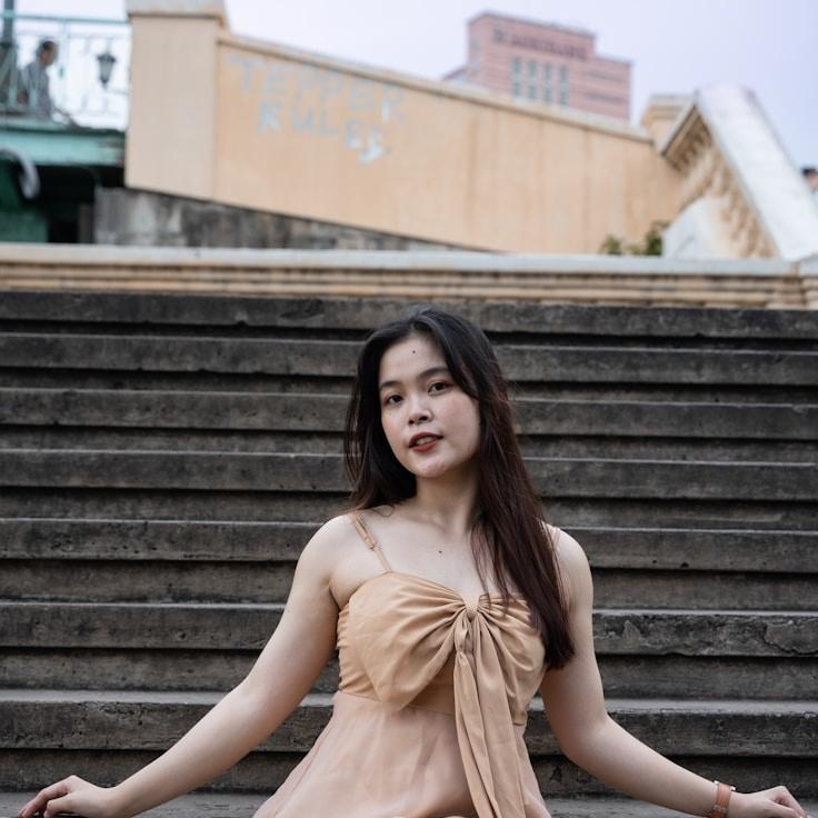 Portrait of Arin Kapoor meditation instructor